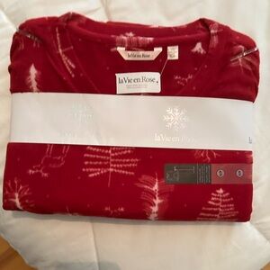 La Vie En Rose Festive Red Sleepwear